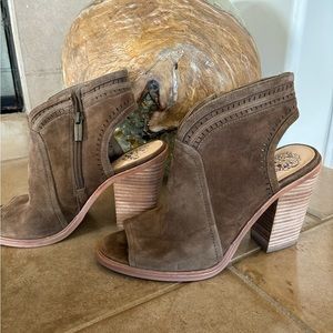 Sling back open toe bootie/sandal